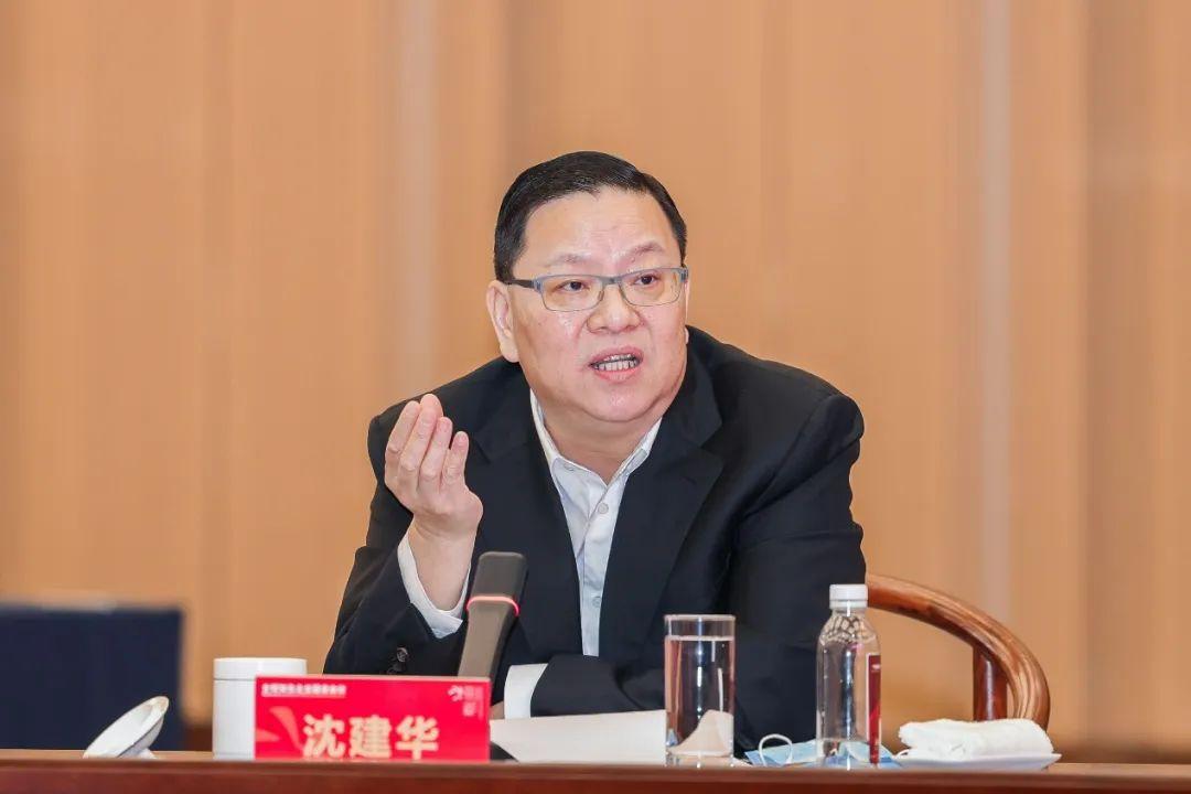 ＂新澳今晚特马上9点30＂的：时代变革评估_理财版7.15